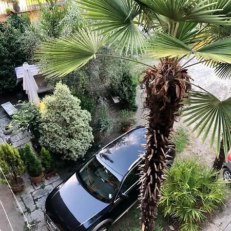 Con Posizione Strategica Tra I Laghi